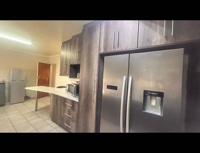 3 BEDROOM HOUSE FOR SALE IN KOSMOSPARK